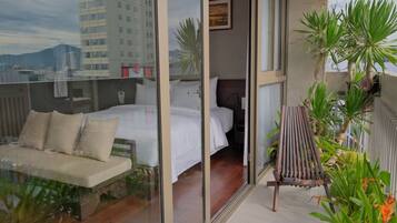 Studio with Balcony | Balcony view