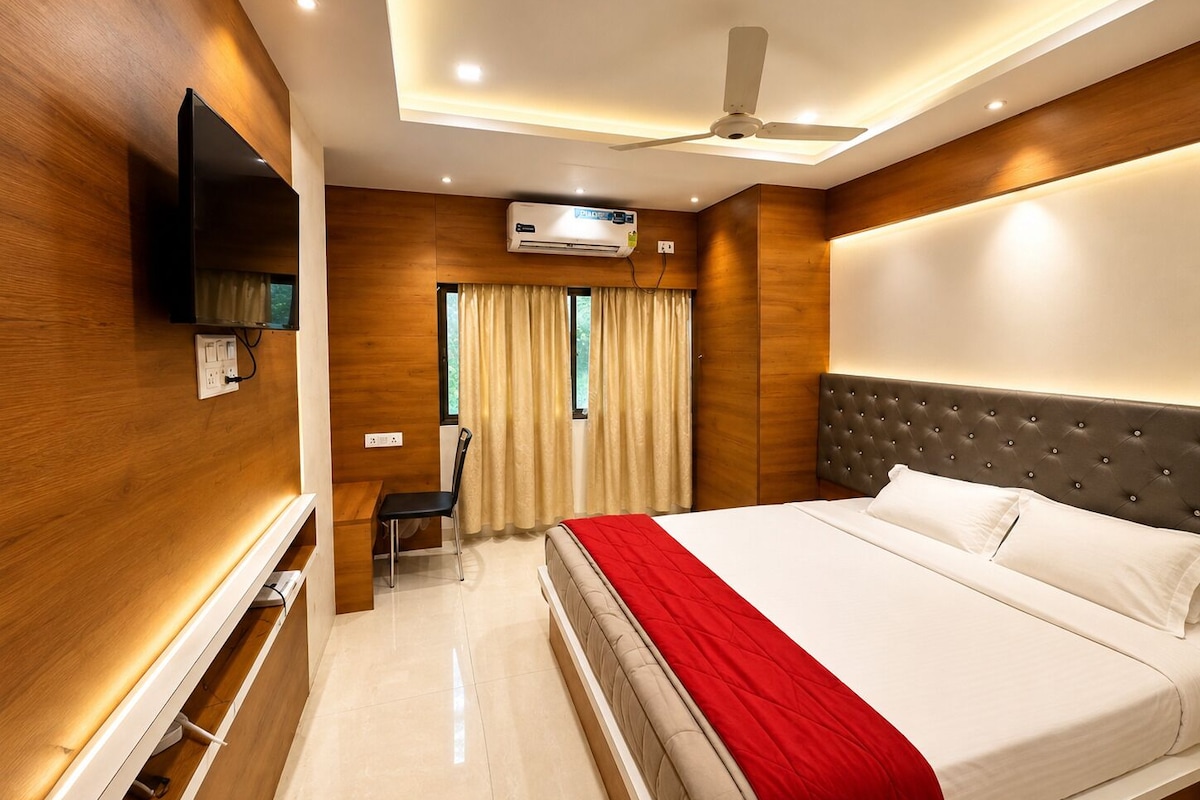 Deluxe Single Room, 1 King Bed, Non Smoking