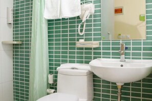 Bathroom - Elong ME Hotel (Beijing Zuojiazhuang) (Beijing)