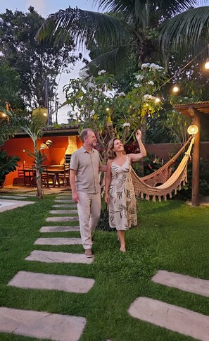 Outdoor dining - Vrbo Property (Arraial d'Ajuda)