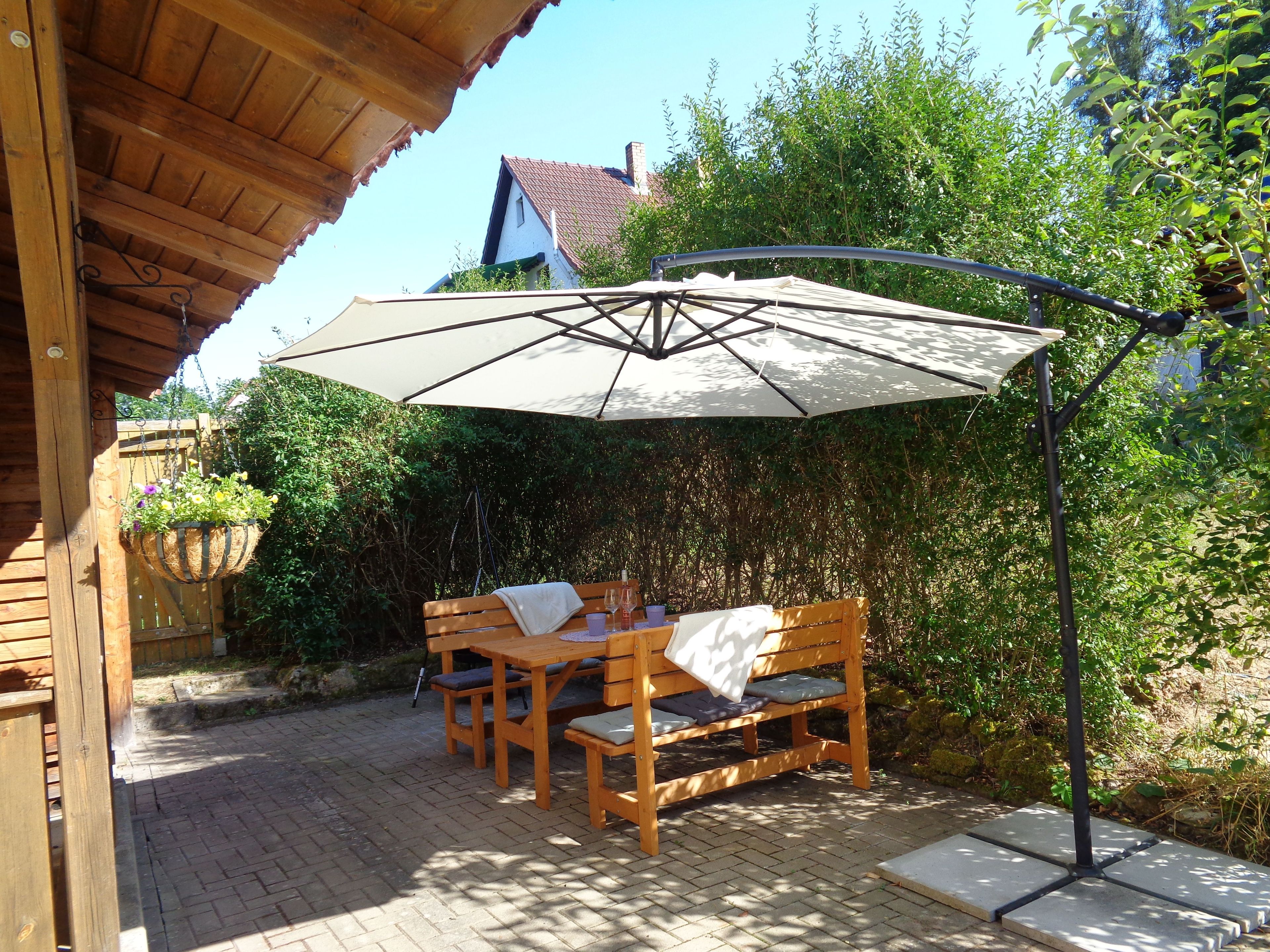 Sitzplatz direkt vor dem Haus