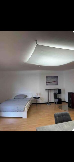 Room - Vrbo Property (Weßling)