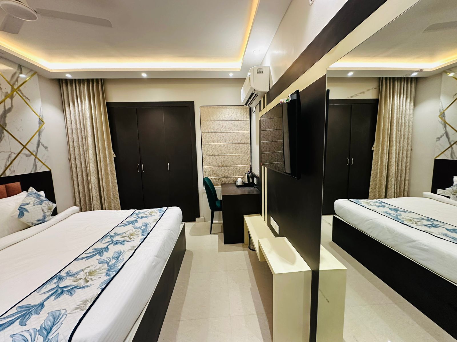 Club Double Room | WiFi (free)