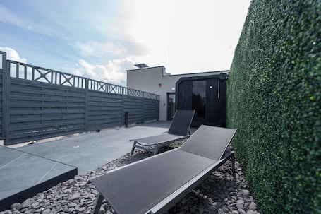 K52 Apartments
