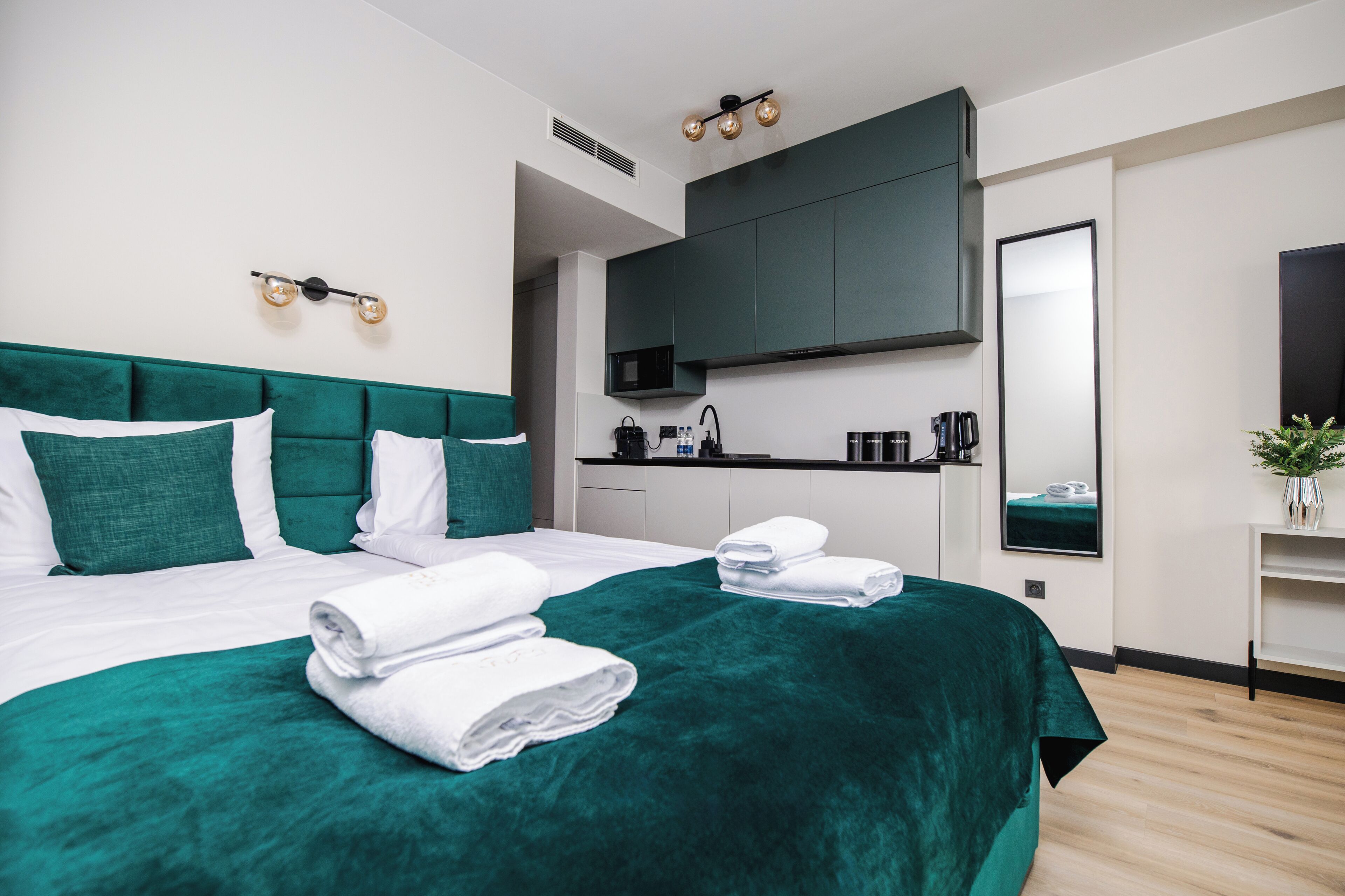 Standard Studio, Balcony | Iron/ironing board, WiFi (free)
