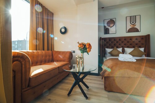 K52 Apartments