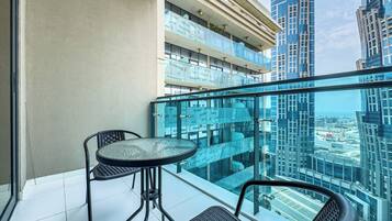 Apartment, Turm | Speisen im Freien