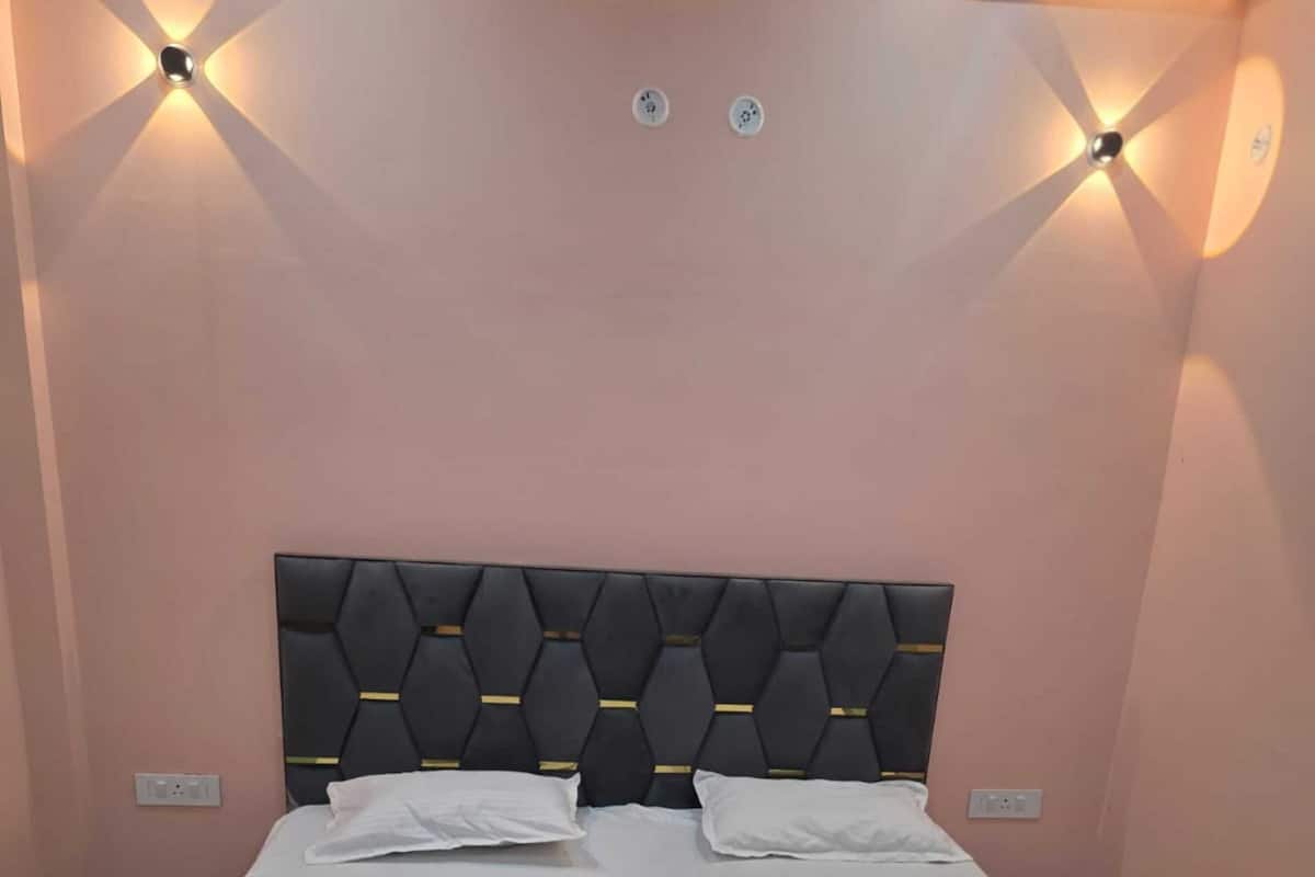 Standard Room | Rollaway beds (surcharge), WiFi (free), bed sheets