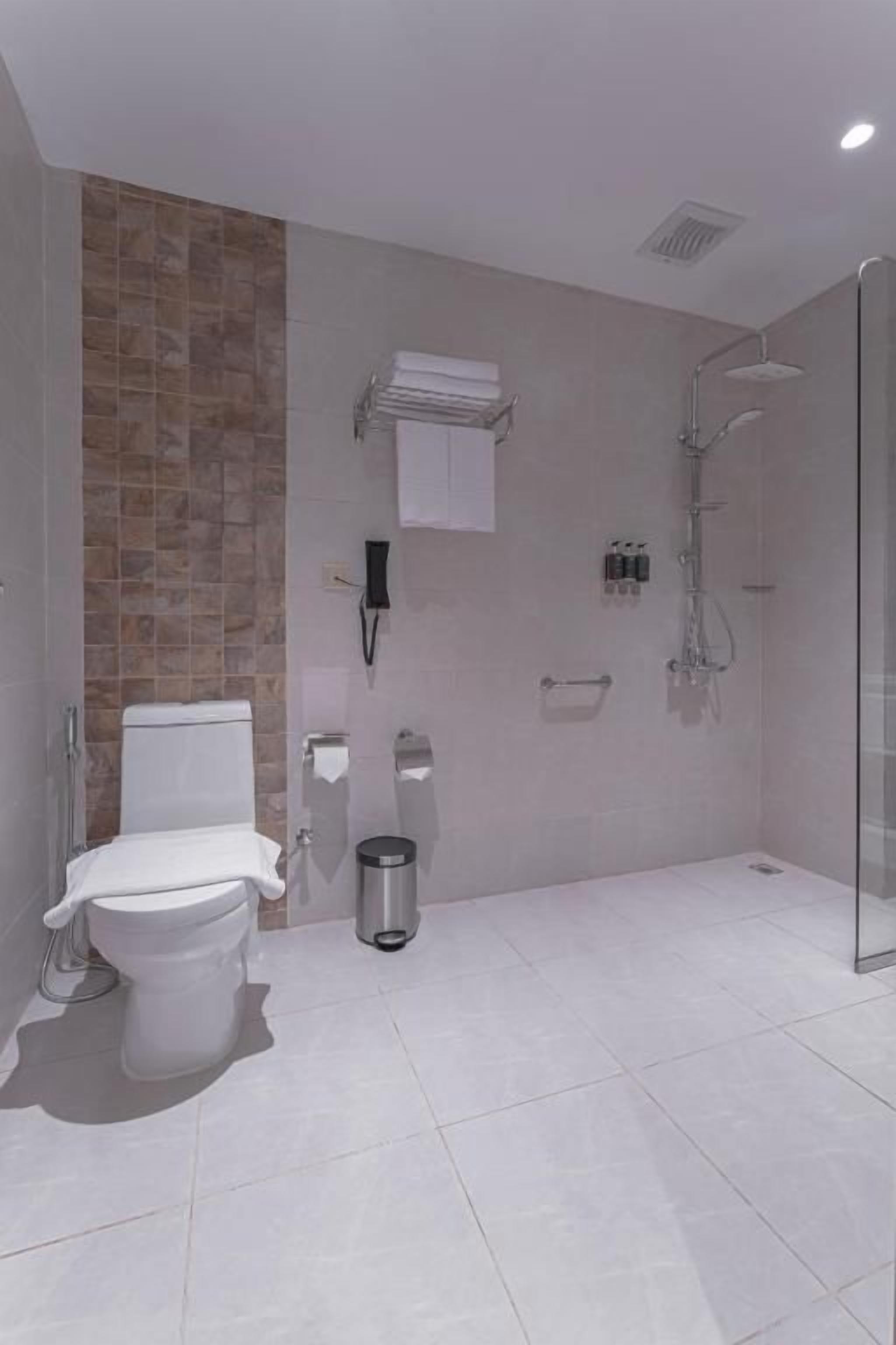 Habitación Deluxe con 2 camas individuales, vistas a la ciudad | Baño
