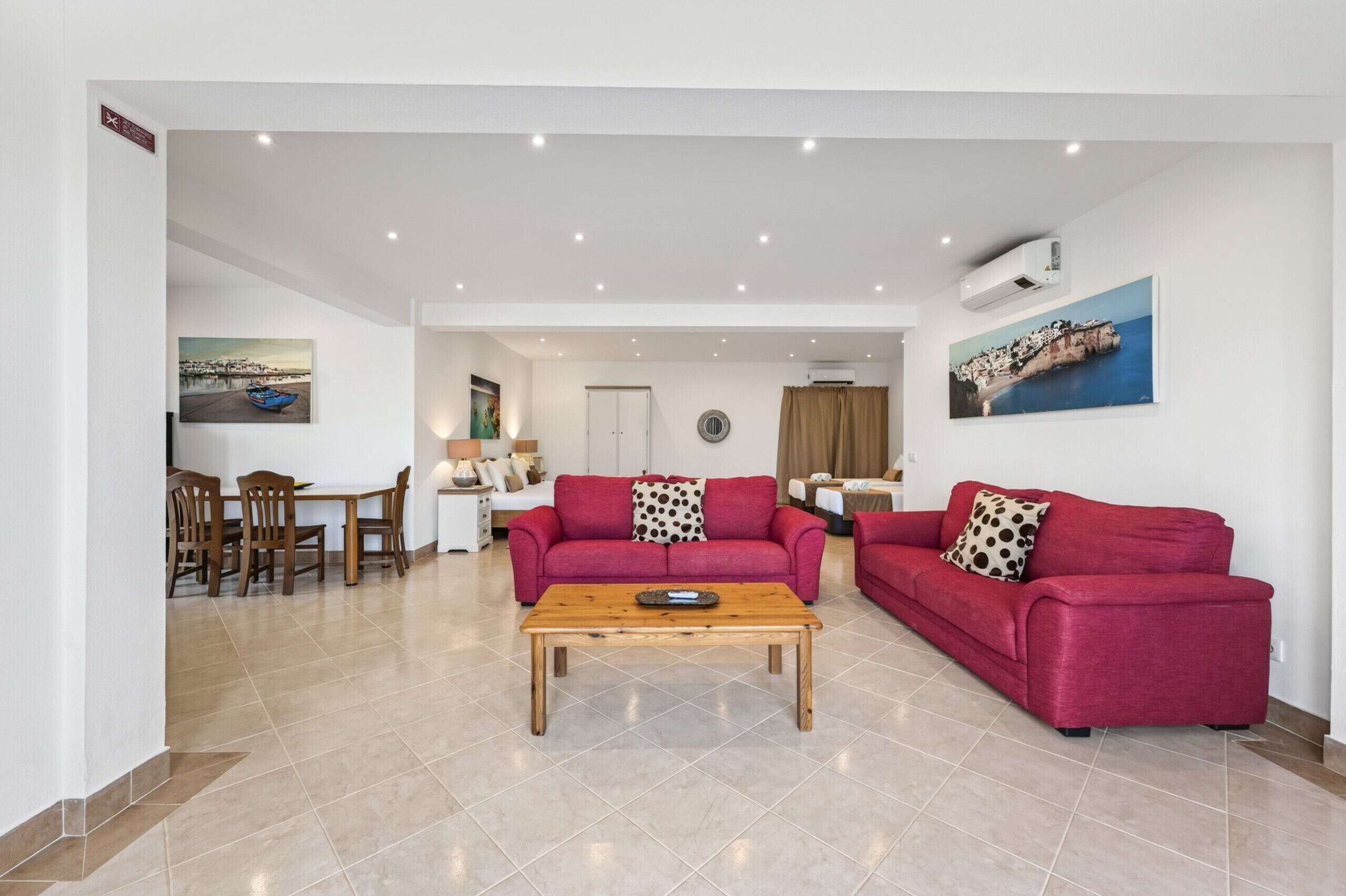 Quinta Dos Loendros |  9 Dormitorios | Carvoeiro | Jacuzzi - Lagoa