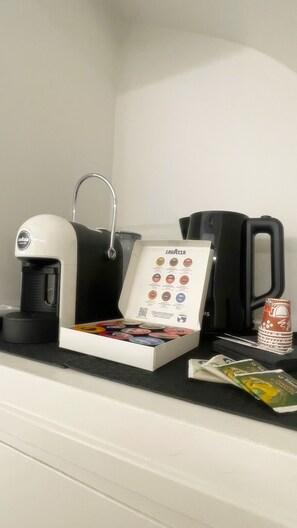 Coffee and/or coffee maker - Vrbo Property (Barletta)