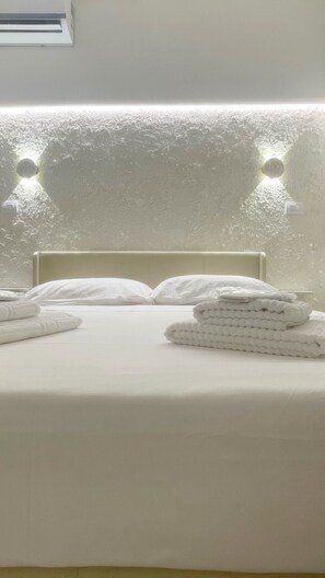 Room - Vrbo Property (Barletta)