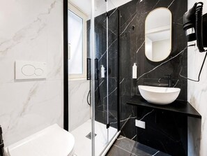 Superior Room | Bathroom - Le Vie di Papa Francesco Guest House (Roma)