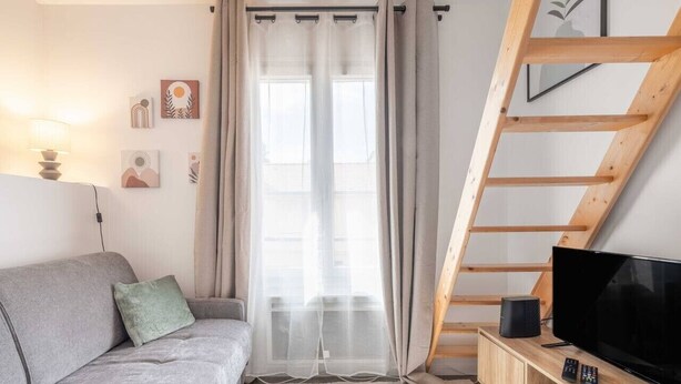 TV - Le Nid des Quais - Mezzanine Studio (La Frette-sur-Seine)