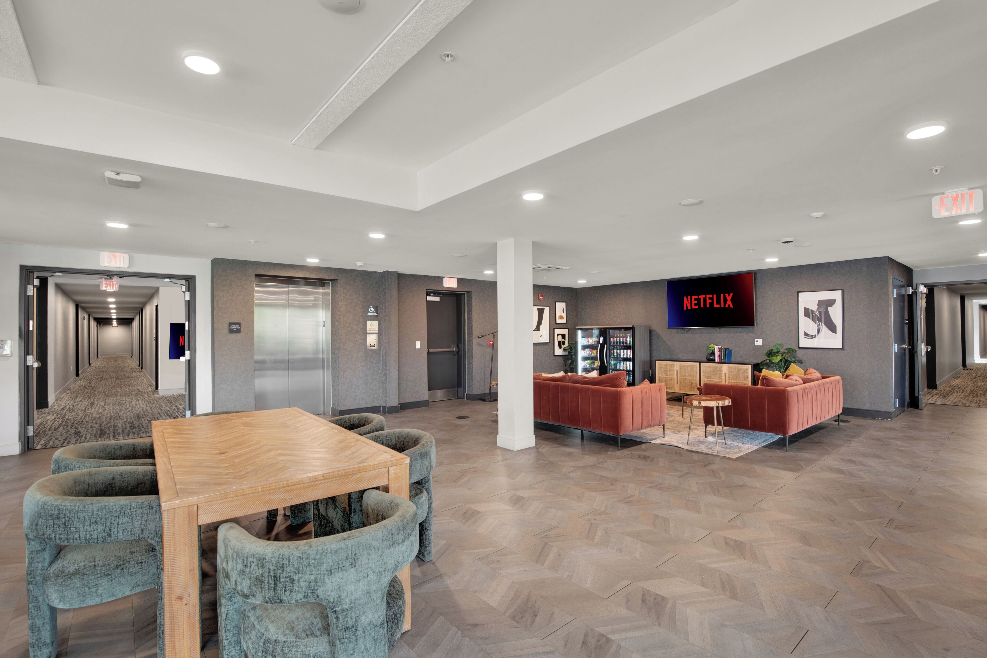Otr 1br Private Suite | Pool, Gym - コビントン, KY