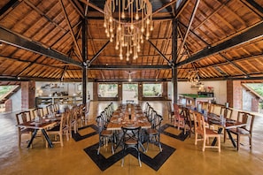 Dining - Satori Mulshi (Paud)