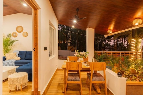 Elivaas Signature House of Neptune Hut