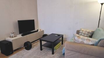 Télévision, chaîne hi-fi