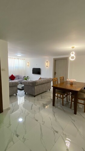 Quiet & Clean Apartment in alkarak