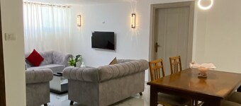 Quiet & Clean Apartment in alkarak