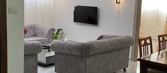Quiet & Clean Apartment in alkarak