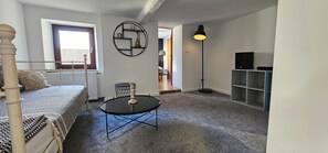 Room - Vrbo Property (Volkesfeld)