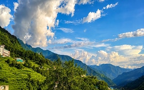 Exterior - Chaukhamba homestay (Ukhimath)