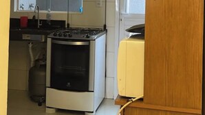 Oven, stovetop, cookware/dishes/utensils