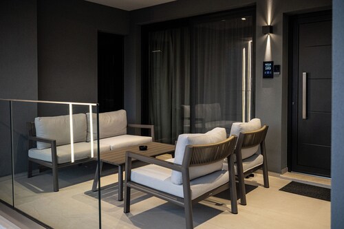 Moya Signature Experience
