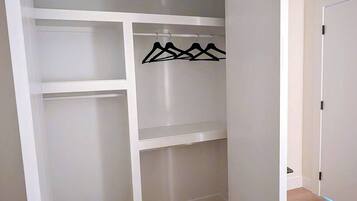 House, 2 Bedrooms | Interior