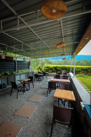 Free daily buffet breakfast  - Honey Drop by Mantra (Chikkamagaluru)