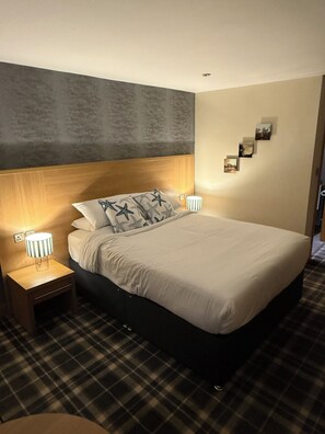 Standard Double Room, Patio, Courtyard View | In-room safe, desk, laptop workspace, blackout curtains - The Oddd Fellows Arms (Carlton)
