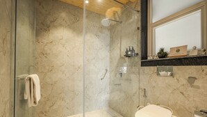 Deluxe Villa | Bilik Mandi