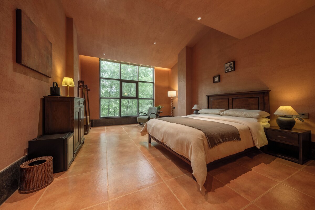 Exclusive Double Room, Courtyard View | Gebar bulu kapas, meja, ruang kerja komputer riba, Wi-fi percuma 
