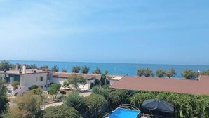 Pool - Ponte Mare: Ethical Tourism Between Amalfi and Cilento (Magazzeno)