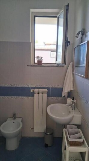 Shower - Vrbo Property (Magazzeno)