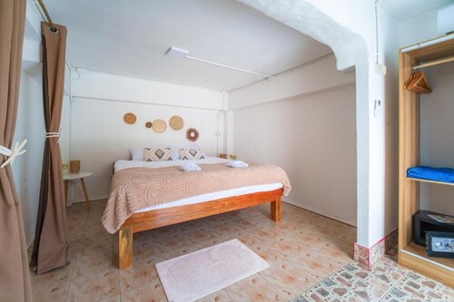 Lanta Secret House