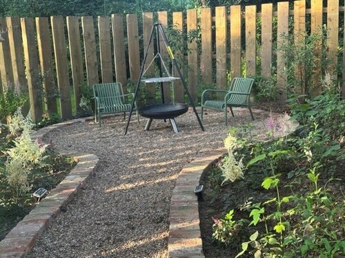 Cabin Sleeps 2 With Enclosed Garden