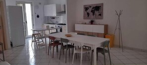 Dining - Vrbo Property (Magazzeno)