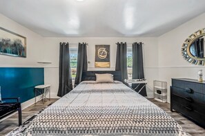 Room - defaultName (Rochester)
