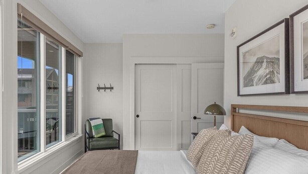 4 Schlafzimmer, Bügeleisen/Bügelbrett, Reisekinderbett, WLAN