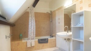 Bathroom - Château Gaillard Cottage - 5-Bedroom House (Gien)