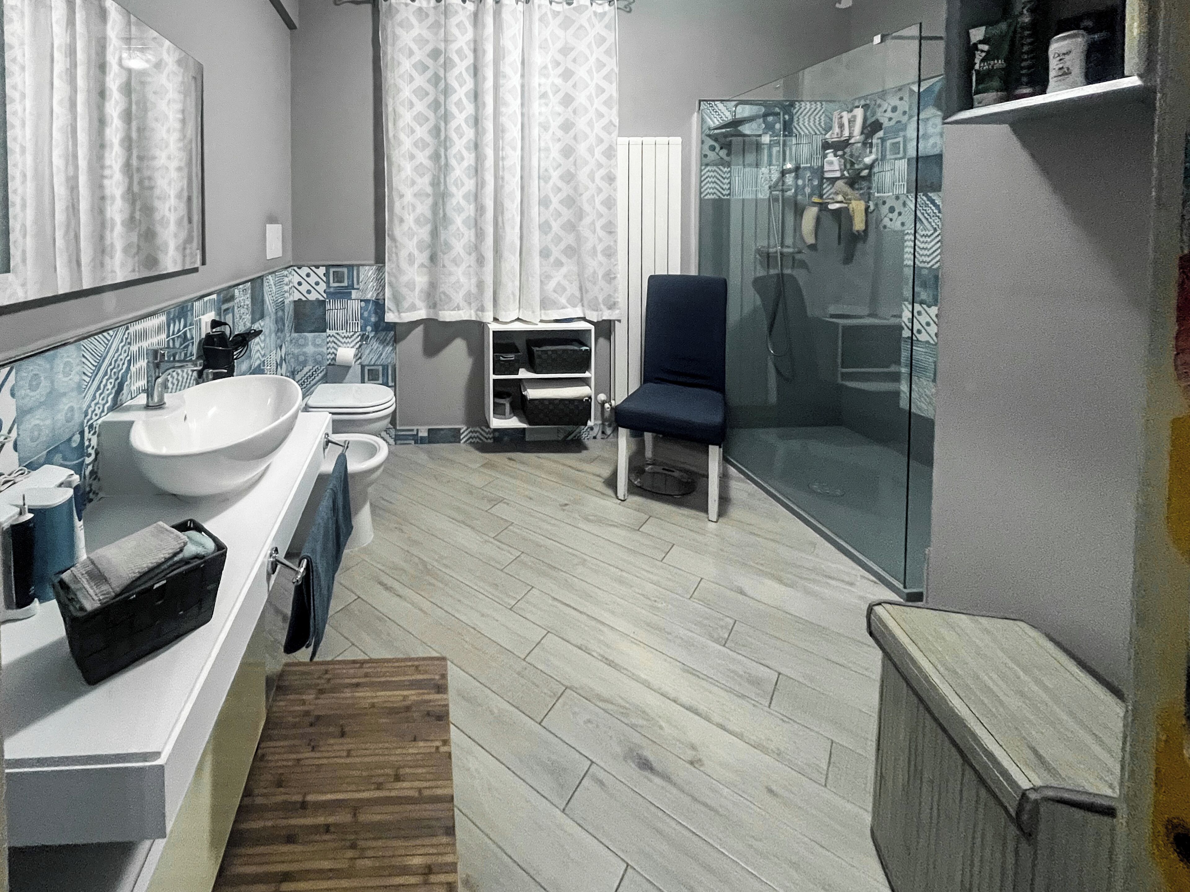 Studio | Bathroom