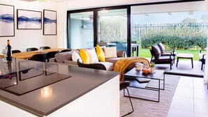 House, Accessible - Oasis 325 3 2 1D (Estepona)