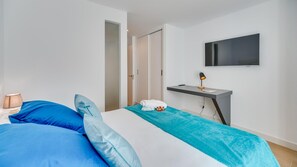 House, Accessible - Cozy Historic Corner On Suns Paradise (Estepona)