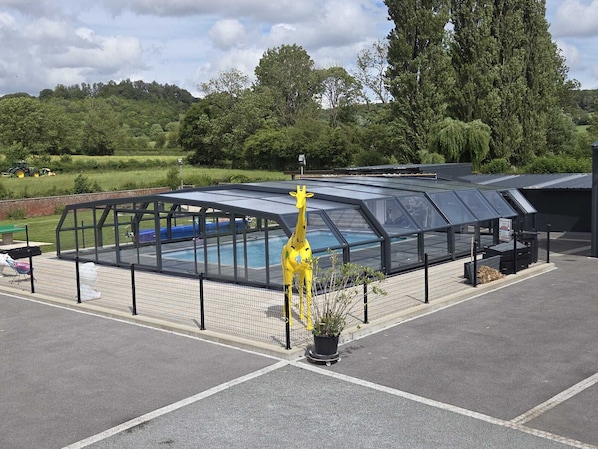 Pool - Comfortable 4-Person Vacation Rental at the Foot of Olhain Park - 4-Star (Fresnicourt-le-Dolmen)