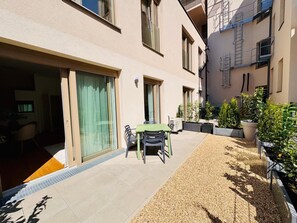Outdoor dining - Vrbo Property (Wien)