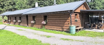 Leuk appartement in vakantiehuis voor 5 personen met WIFI, TV en panorama