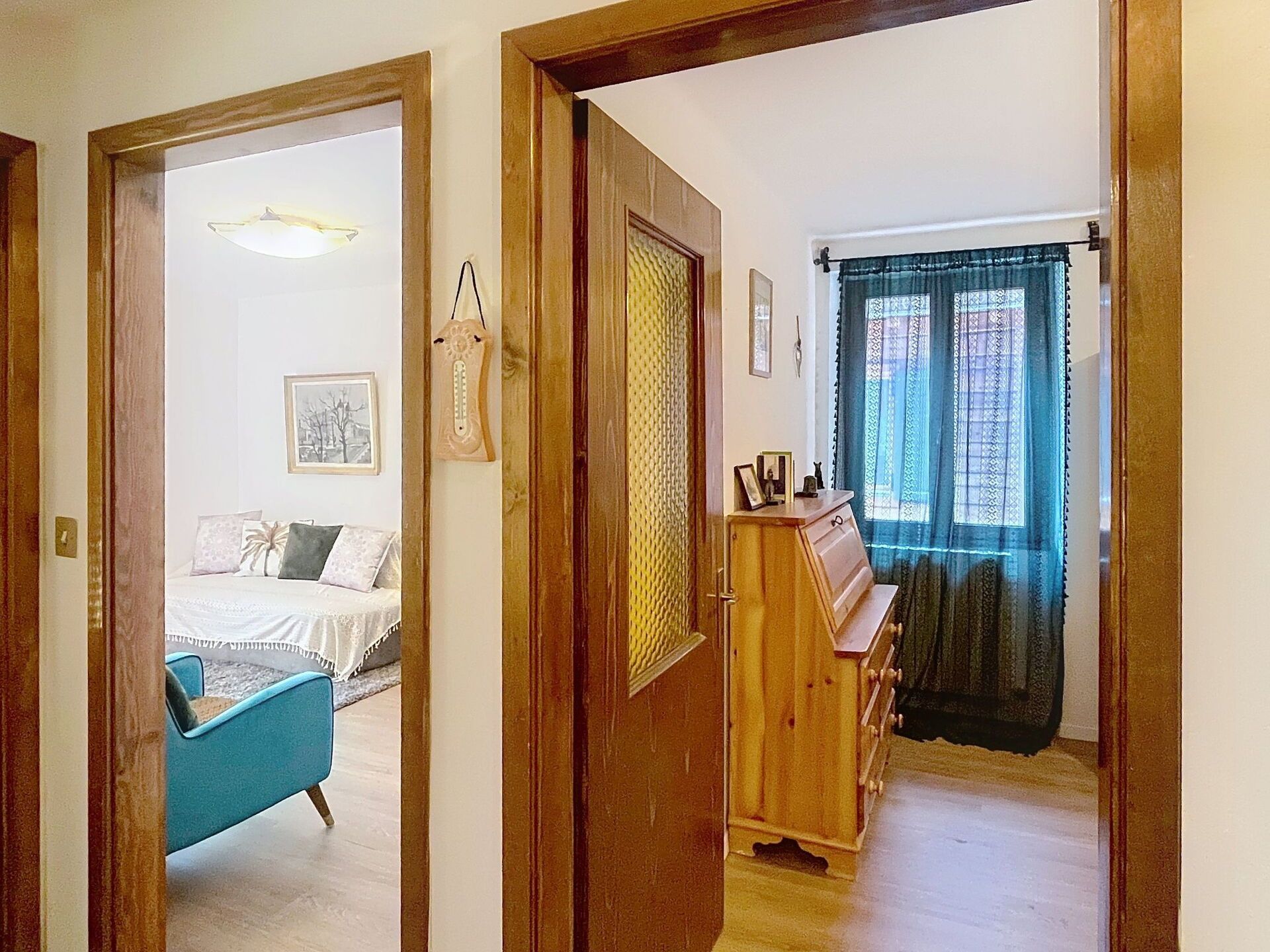 Wand, Interior Design, Möbel, Holz, Flooring, Fussboden, Decke, Zimmer, Tür, Wohnung