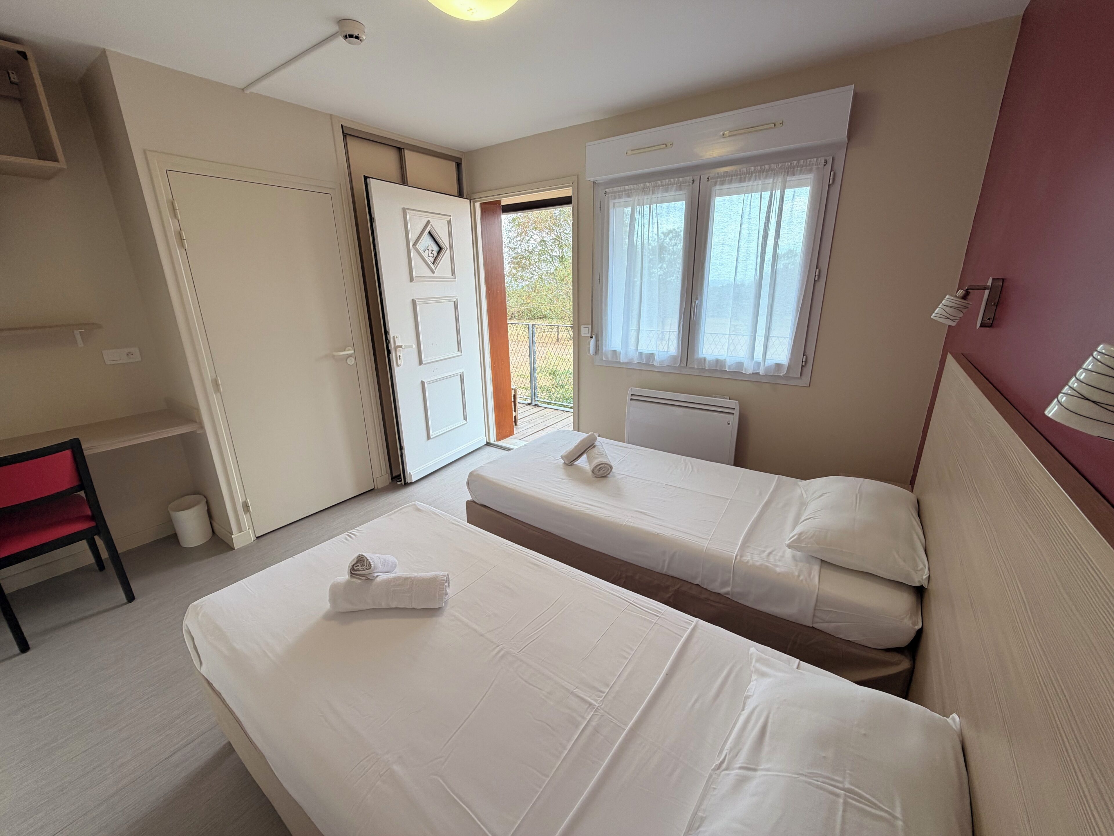 Chambre double ou avec lits jumeaux, vue sur la montagne | Accès au Wi-Fi (inclus)